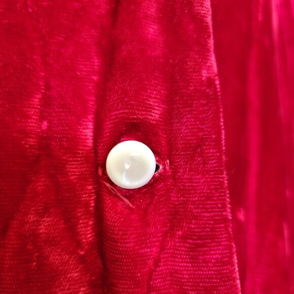 Vintage Opera Coat Red Velvet 12 White Pearly Buttons Quilted Soft Classy Long - Picture 4 of 14